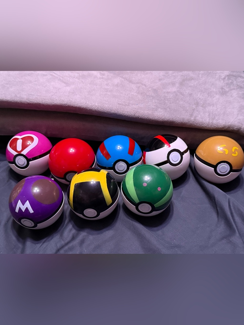 Pokémon Poké Ball Toy Lot of 9 Assorted Balls